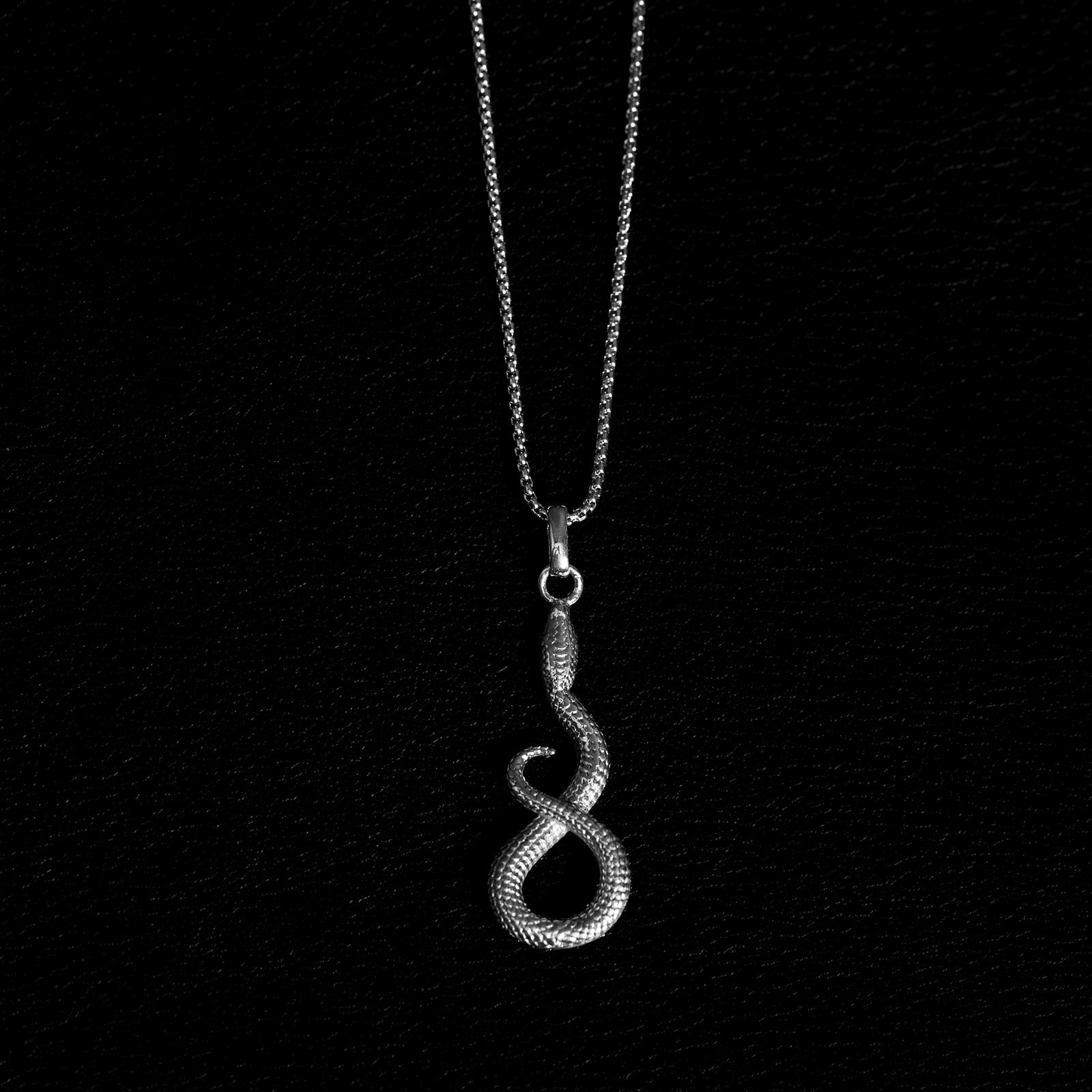 Serpentine | Serpent Pendant Necklace - 925 Silver