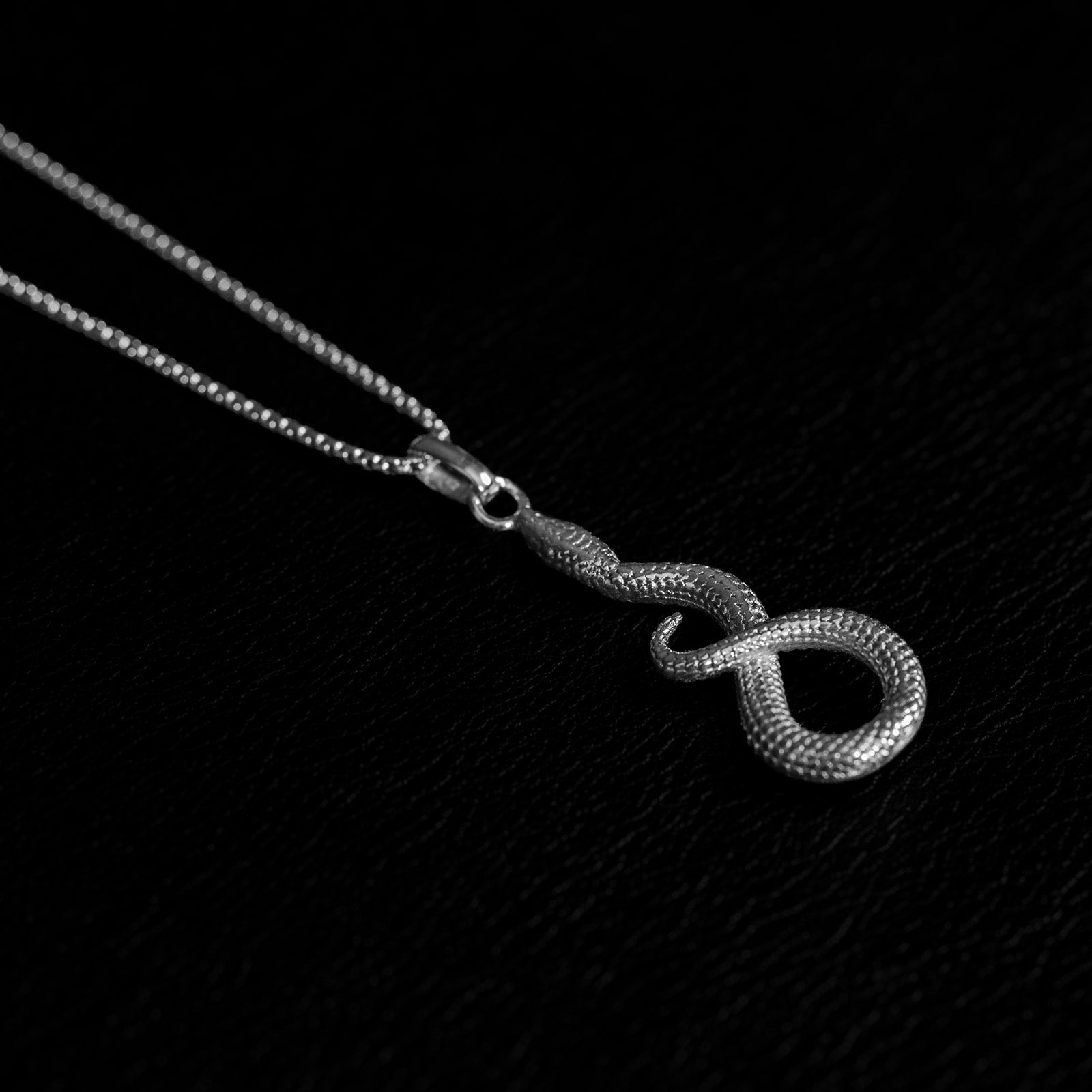 Serpentine | Serpent Pendant Necklace - 925 Silver