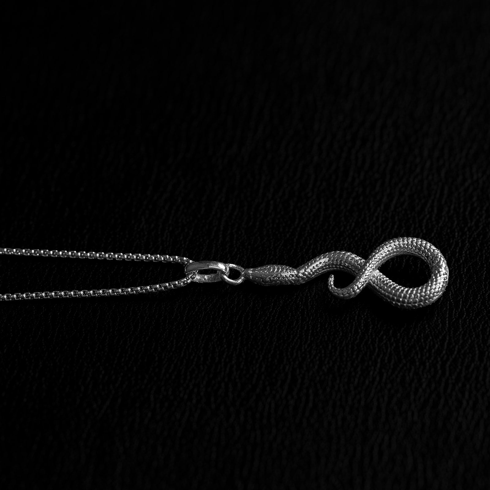 Serpentine | Serpent Pendant Necklace - 925 Silver