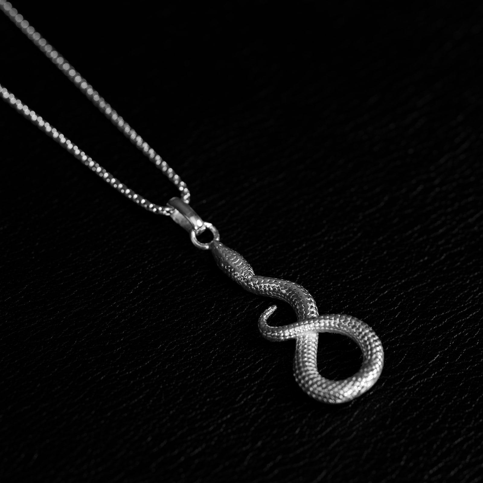 Serpentine | Serpent Pendant Necklace - 925 Silver