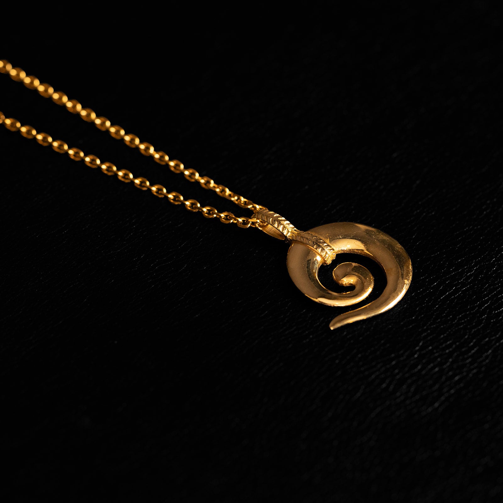 Spirale | Pendant Necklace - Brass