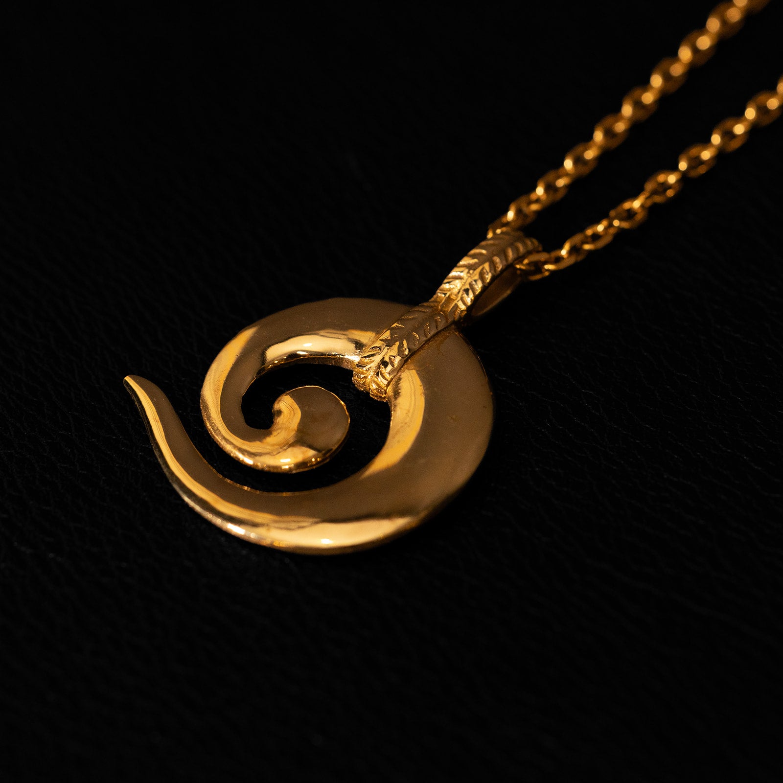 Spirale | Pendant Necklace - Brass