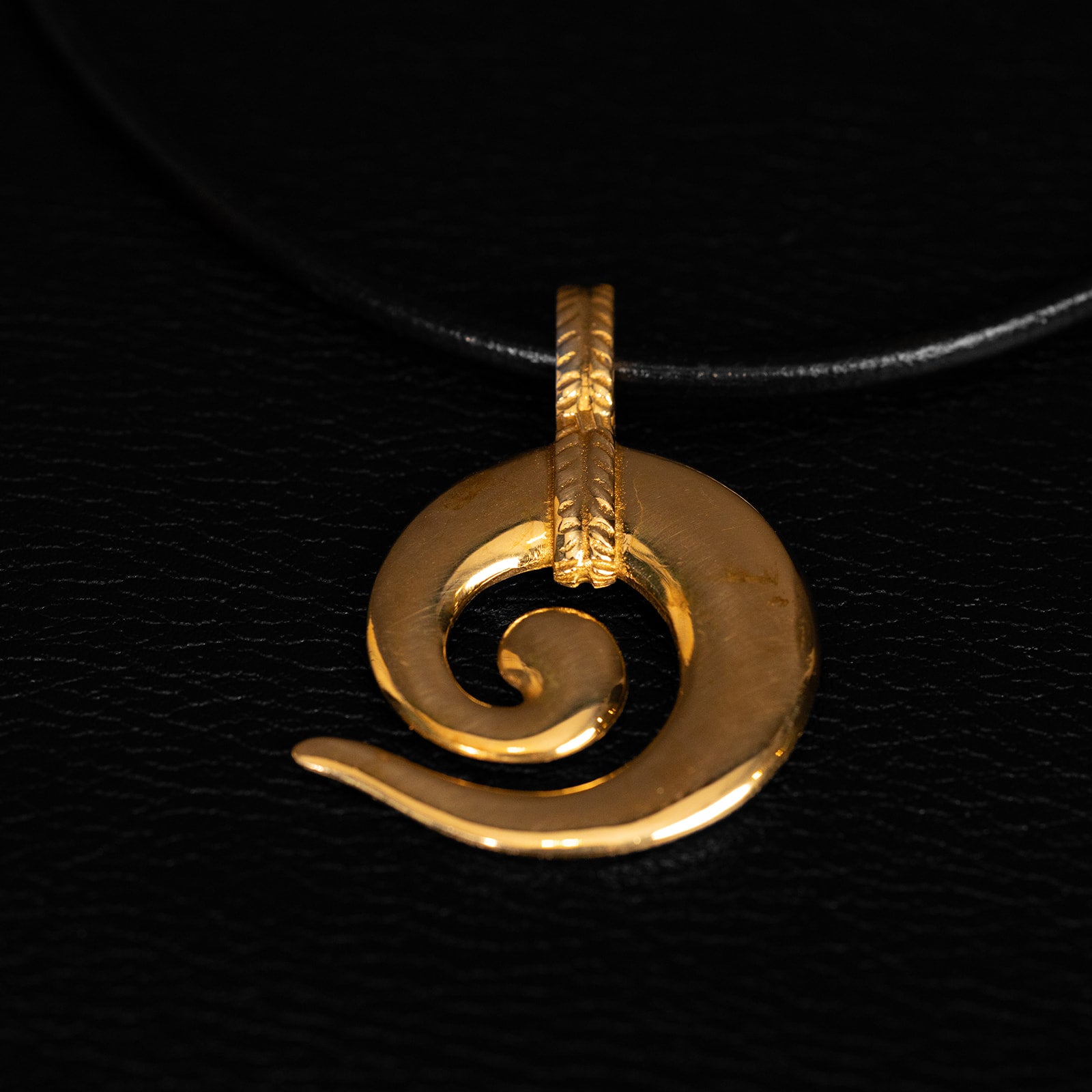 Spirale | Pendant Necklace - Brass