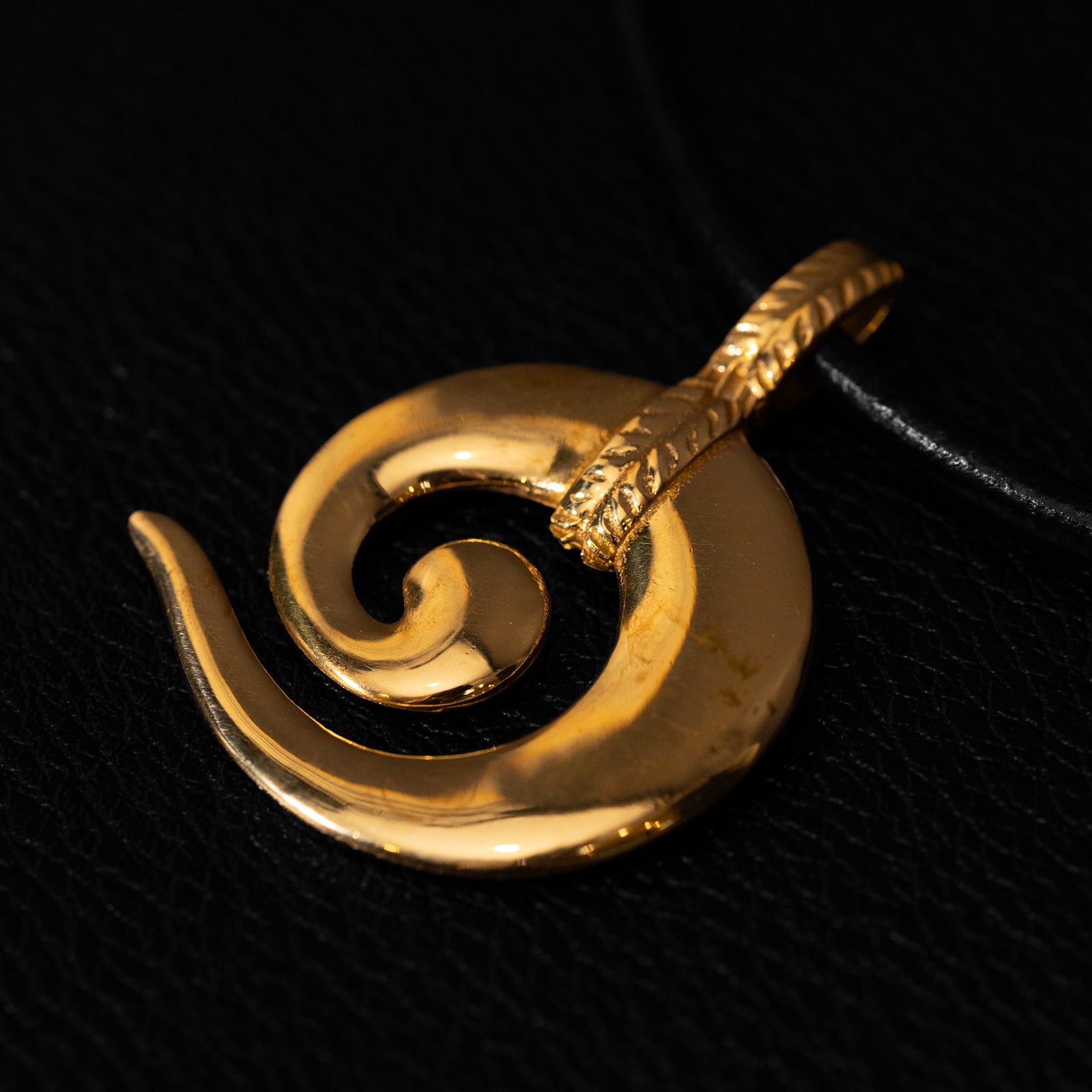 Spirale | Pendant Necklace - Brass