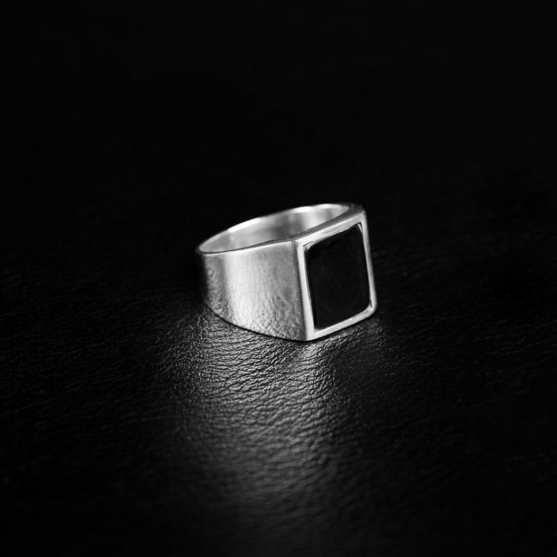 Product - NOIR KĀLA